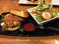 Red Robin Gourmet Burgers food