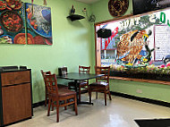 Melo's Taqueria inside