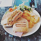 La Roux Cafe food