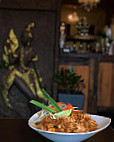 Bee Thai Cuisine food