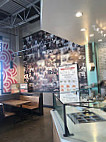 Mod Pizza inside