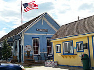 Jefferson Depot (formerly Moose Caboose) outside