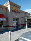 In-n-out Burger outside