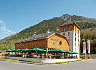 Landzeit Autobahn-& Panorama-Hotel Tauernalm outside