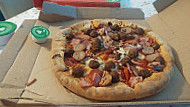 Donino’s Pizza food