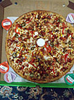 Caprinos Pizza food