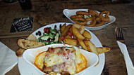 The Rose And Crown Eglwysilan food