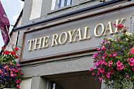 The Royal Oak outside