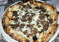 Grotto Pizzeria Castello food