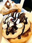 Cinnaholic food