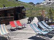 Chalet la Moutiere outside