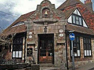 Ye Olde Bell Inn inside