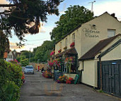 The Victoria Tavern outside