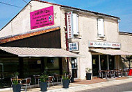 Le Relais Des Vignes inside