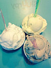 Sundaes Ice Cream Parlour food