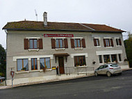 Le Relais de Bagot outside