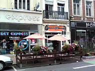 Cuisines et Saveurs outside