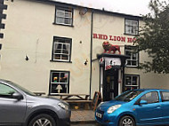 Red Lion outside