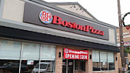 Boston Pizza outside