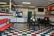 Jet's Pizza inside