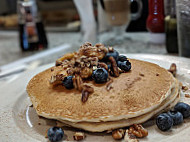 Maureen Daughters' Kitchen food