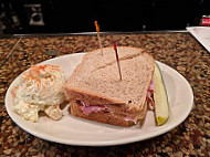 Kurtzs Pub Deli food