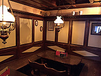 Alter Hut inside