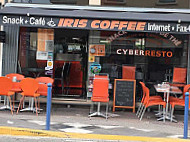 Iris Coffee inside