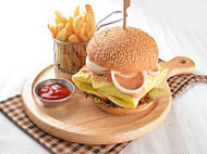 Mael Burger food