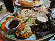 El Salvador food