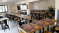 Le Resto D'ysis inside