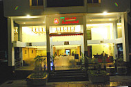 Jalsa Restaurant outside