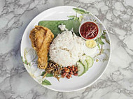 Nasi Lemak Che Ta Padu inside