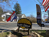 Shelter Island Craft Brewery outside