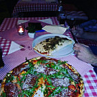 Pizzeria Italia food