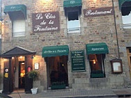 Le Clos de la Fontaine outside