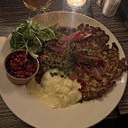 Karlson's Garage food