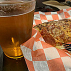 816 Pint & Slice food