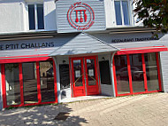 Le P'tit Challans outside