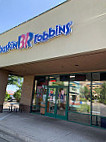 Baskin-robbins outside