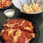 Round Table Pizza food