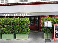 Le Cafe des Arts outside