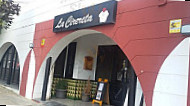 La Cirereta outside