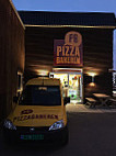 Pizzabakeren Lillesand outside