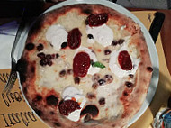 Pizzeria San Giusto food