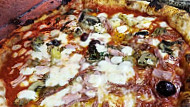 È Qui La Pizza Dei Fratelli De Sivo food