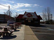 Dairy Queen (treat) outside