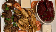 Almanqal Mediterranean Grill food