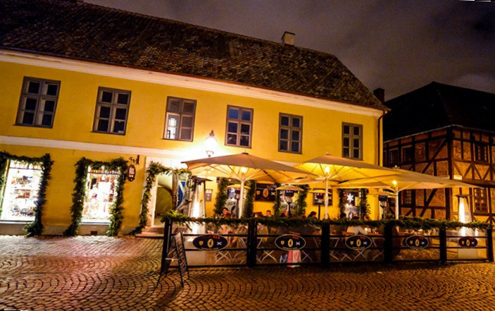 Drumbar Lilla Torg Utomhus