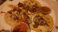 Taqueria & Cantina La Lucha food